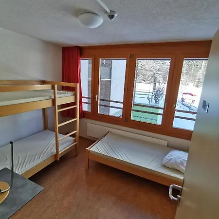 Aqua By Pradotel Hostel *