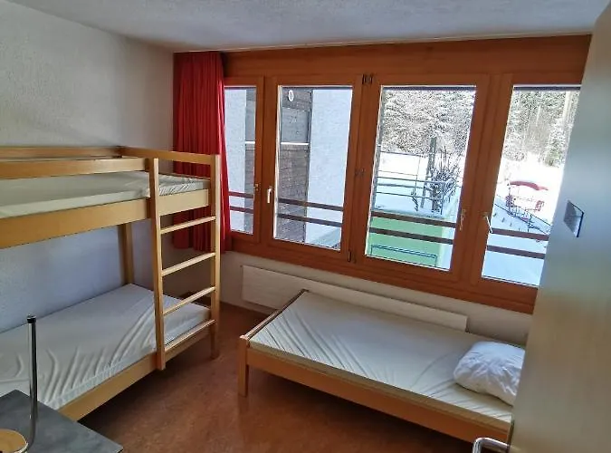 Aqua By Pradotel Hostel *