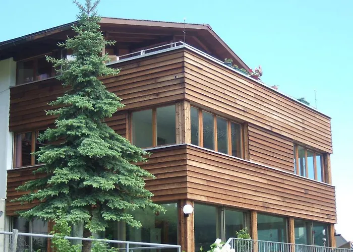 Aqua By Pradotel Hostel